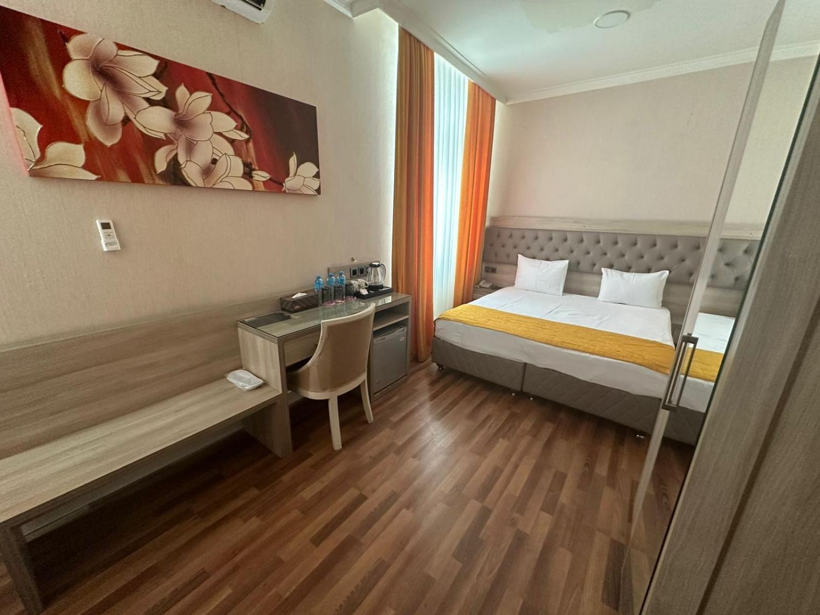 Hotel Empire Business Баку Екстериор снимка